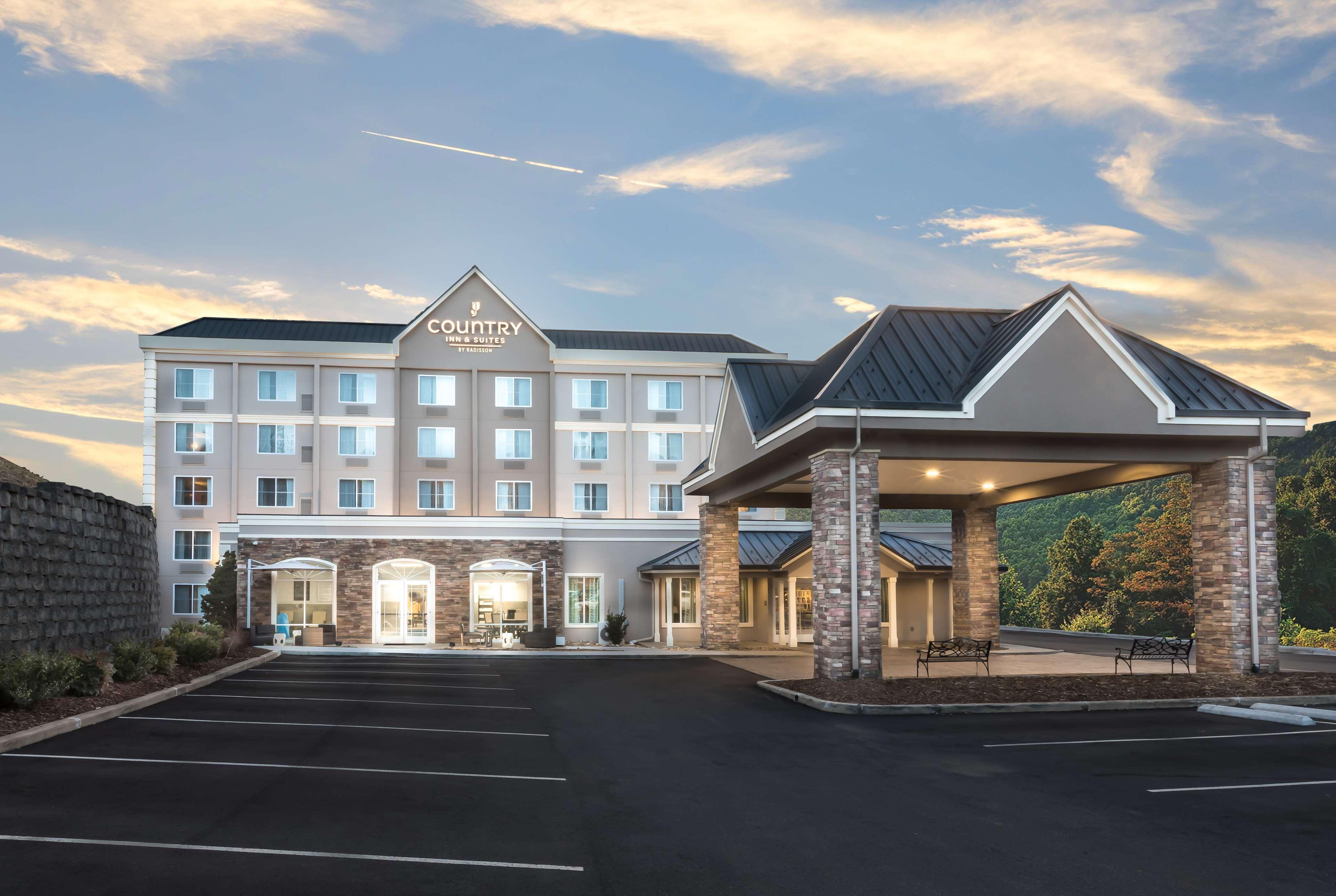 Country Inn & Suites By Radisson Asheville Downtown Tunnel Road Εξωτερικό φωτογραφία