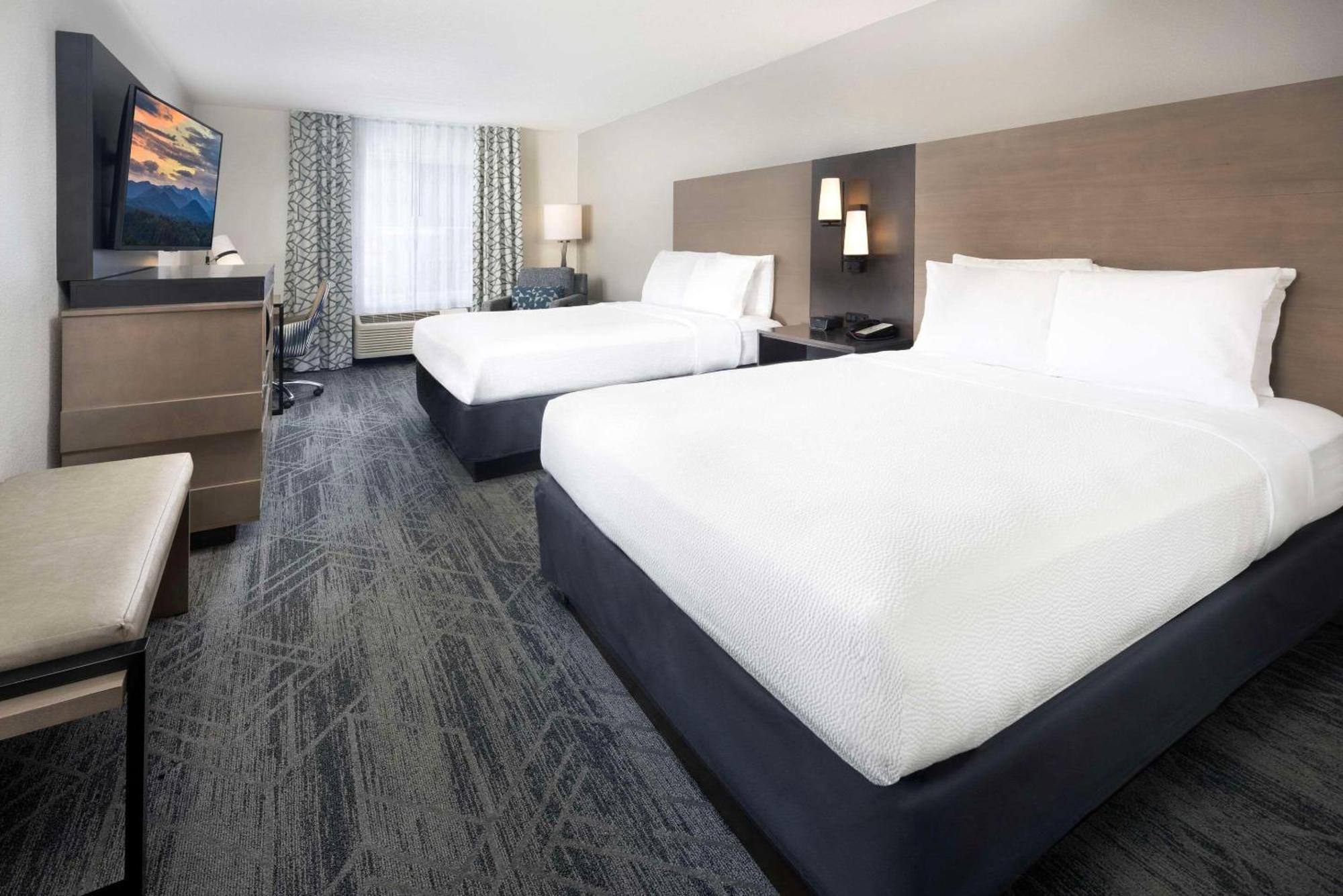Country Inn & Suites By Radisson Asheville Downtown Tunnel Road Εξωτερικό φωτογραφία